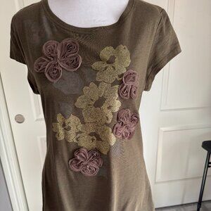 INC Olive Short Sleeve Top with Raised Flowers, Size Large